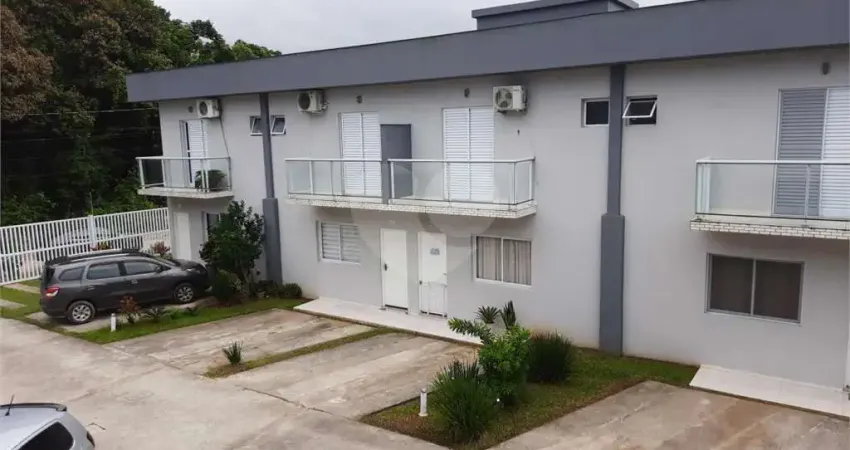 Condomínio com 2 quartos à venda em Jardim Raphael - SP