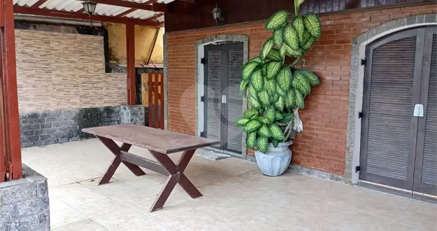 Casa com 3 quartos à venda na Luiz Otavio, Vista Linda, Bertioga