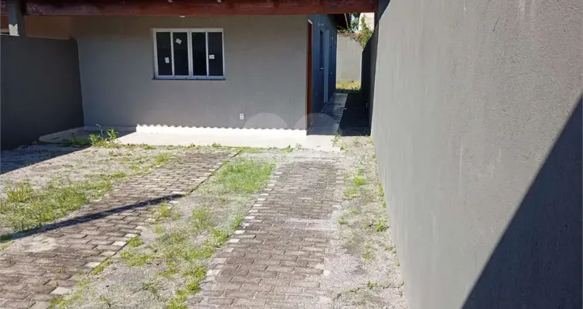 Casa com 2 quartos à venda na Sargento Silvio Delmar Hollembach, Indaia, Bertioga