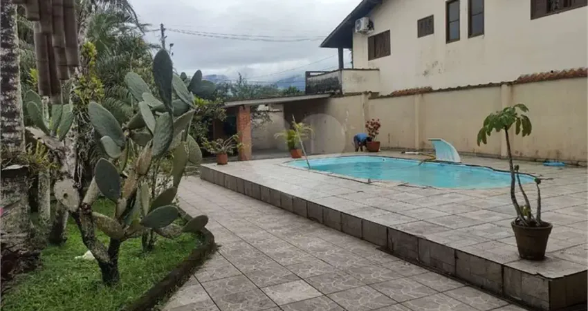 Casa com 3 quartos à venda na Miguel Seiad Bichir, Maitinga, Bertioga