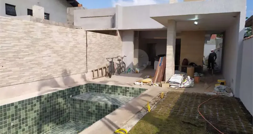 Casa com 3 quartos à venda no Maitinga, Bertioga 