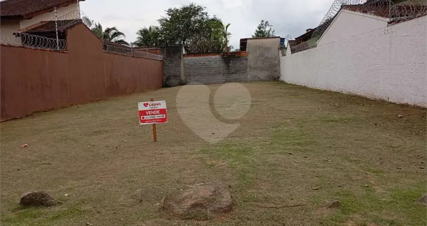 Terreno à venda na Guiomar Novaes, Indaia, Bertioga