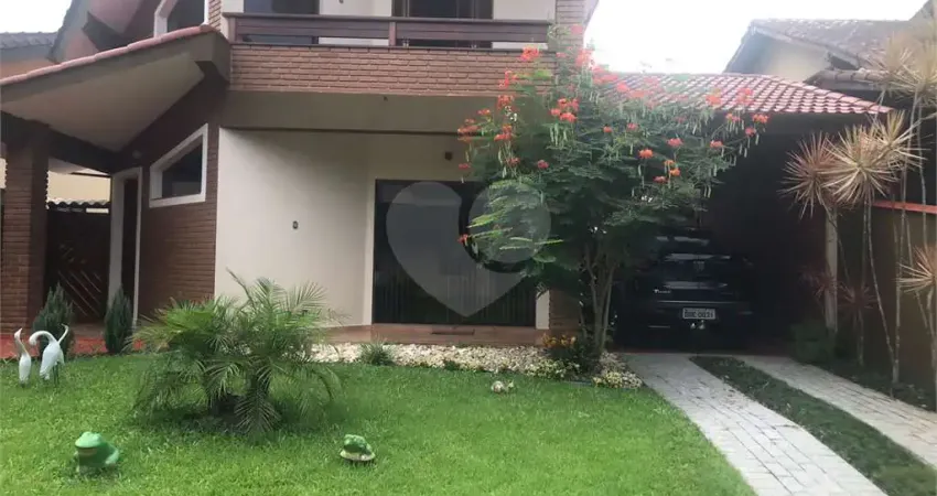 Terreno em condomínio fechado à venda no Centro, Bertioga 