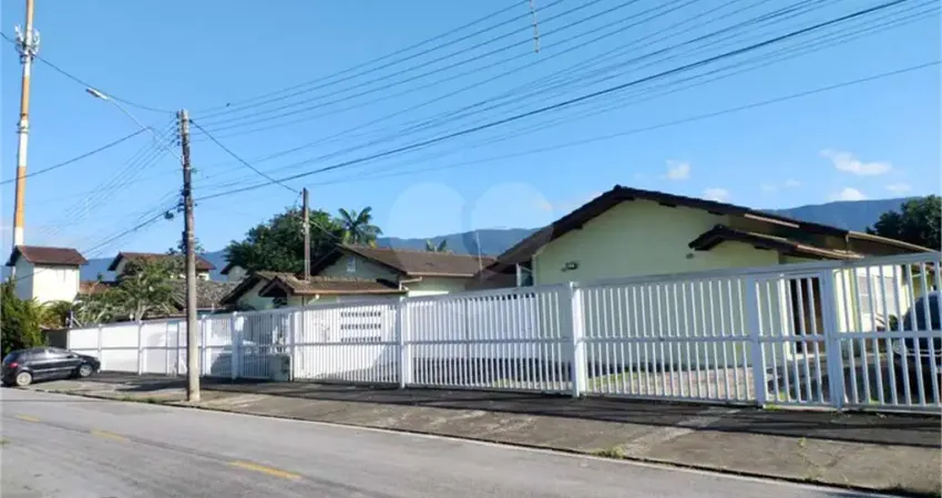 Terreno em condomínio fechado à venda no Maitinga, Bertioga 