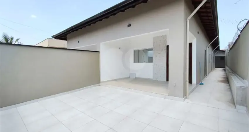 Casa com 3 quartos para alugar em Boraceia, Bertioga 