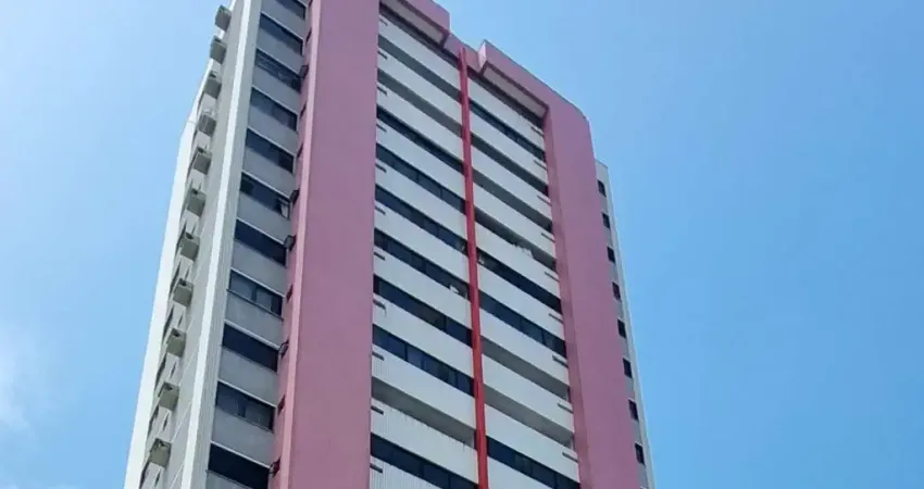 Apartamento para Venda em Fortaleza, Centro, 3 dormitórios, 3 suítes, 4 banheiros, 2 vagas