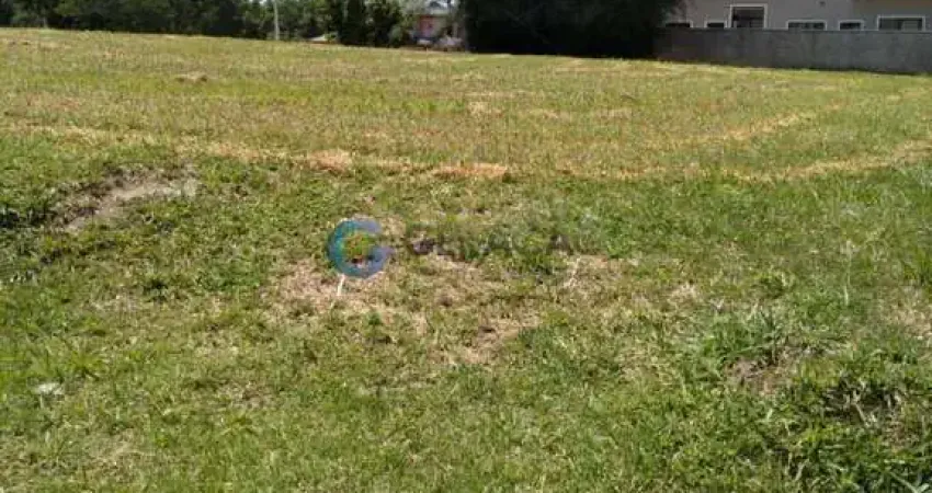 Terreno em condomínio fechado para venda com 700m² no Urbanova