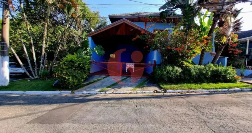 Sobrado para venda com 5 quartos e 2 vagas de garagem - 237m² no Urbanova