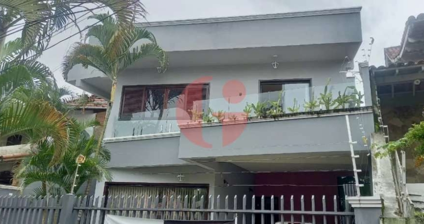 Casa para venda com 04 quartos e 04 vagas de garagem - 270m² no bairro Jardim Esplanada