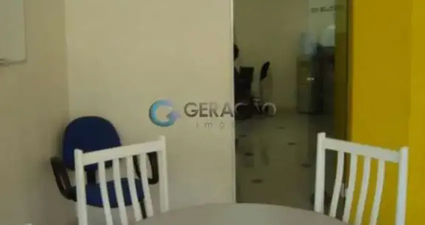 Casa residencial ou comercial para venda com 03 vagas de garagem - 206m² no bairro Jardim Bela Vista