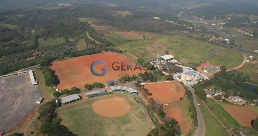 Fazenda à venda na Estrada Torao Ikuta, 25, Porteira Preta, Mogi das Cruzes