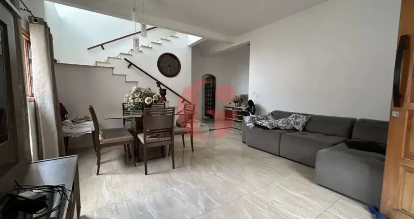 Casa/sobrado para venda com 2 pontos comerciais - centro - paraibuna sp