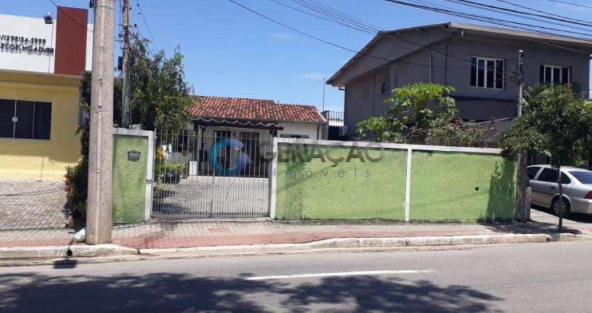 Casa com 3 quartos à venda na Avenida Heitor Villa Lobos, 0, 1156, Vila Ema, São José dos Campos