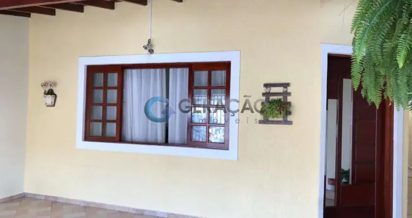 Sobrado de 03 dorm. - 210,64m² de área construída em caçapava