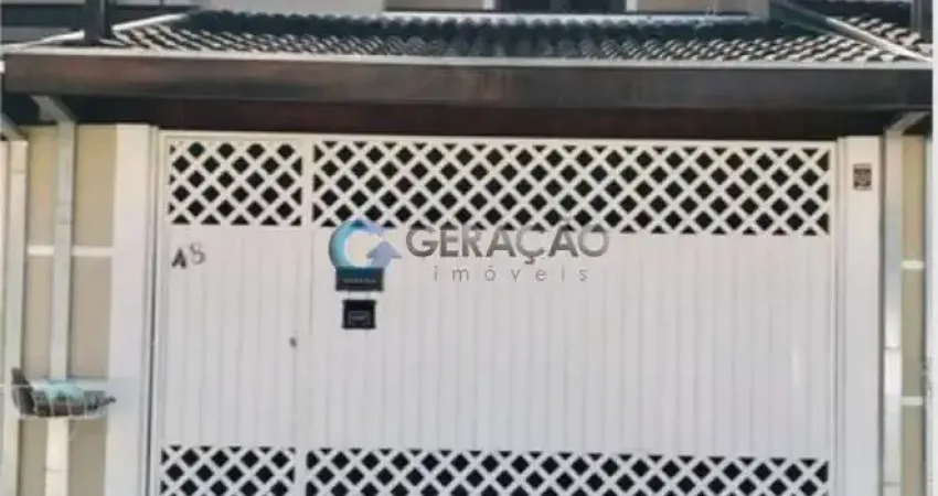 Casa com 2 quartos à venda na Rua Manoel Alves Feitosa, 48, Loteamento Residencial Vista Linda, São José dos Campos