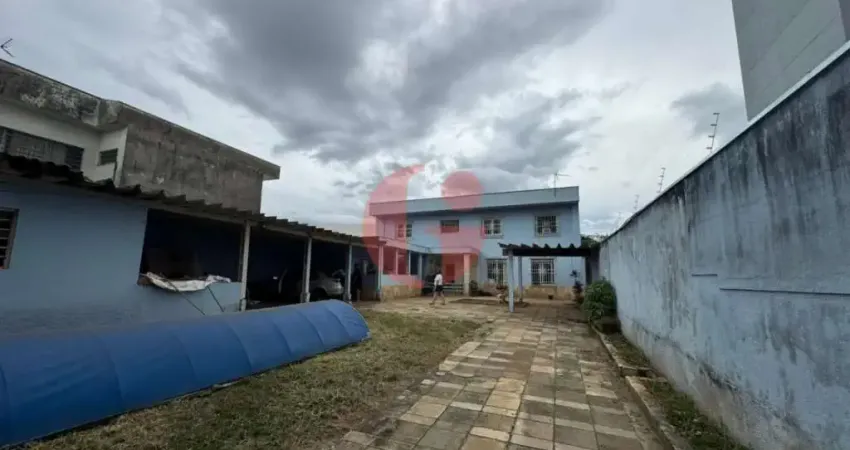 Casa comercial para venda com 376m² de área construída e 569m² de terreno - no bairro Vila Maria
