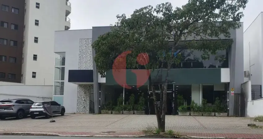 Loja térrea para locação com 291 m² e 4 vagas de garagem no bairro Urbanova - SJC