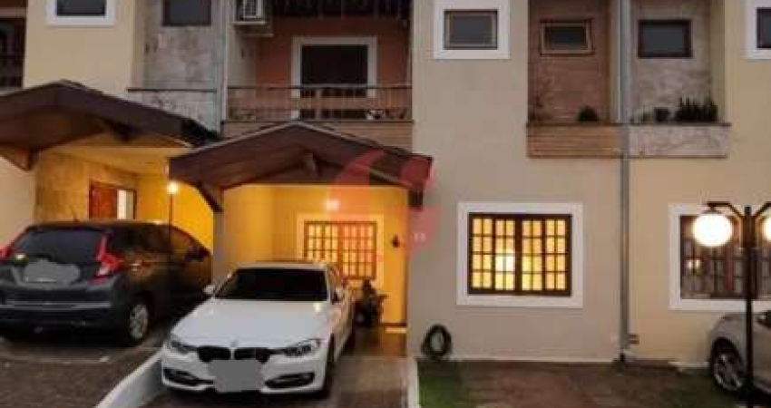 Casa à venda em condomínio fechado com 3 dormitórios sendo 1 suíte- bairro Jardim das Industrias