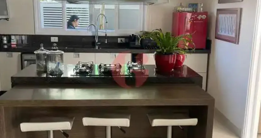 Casa em condomínio fechado á venda com 04 quartos sendo 03 suítes- jacareí