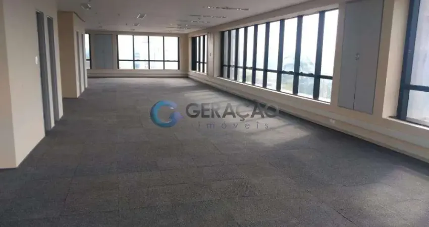 Sala comercial para locação com 05 banheiros e 400 m²- centro