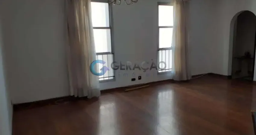 Apartamento para locação com 3 quartos e 1 vaga de garagem - 120m² no bairro Vila Adyanna