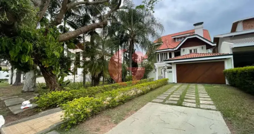 Casa para venda em condomínio fechado de 04 dormitórios, sendo 3 suítes, 480,72m² de construção.