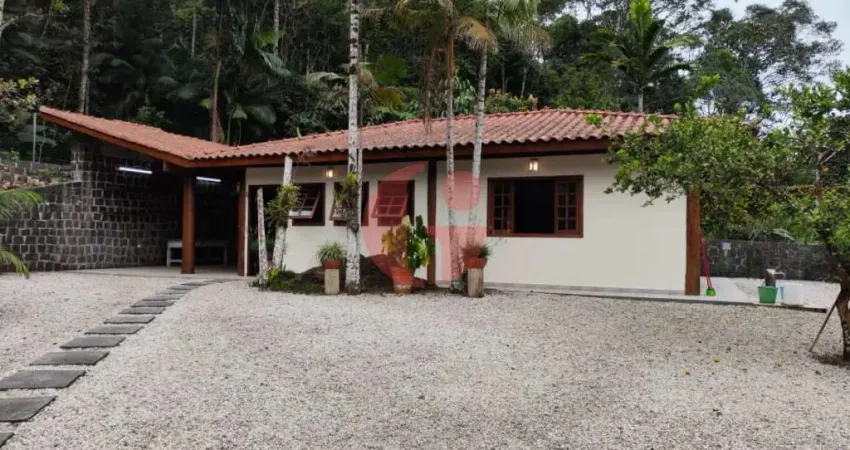 Chácara à venda com 6 quartos sendo 4 suítes- 5.000 m² terreno- ubatuba- sp
