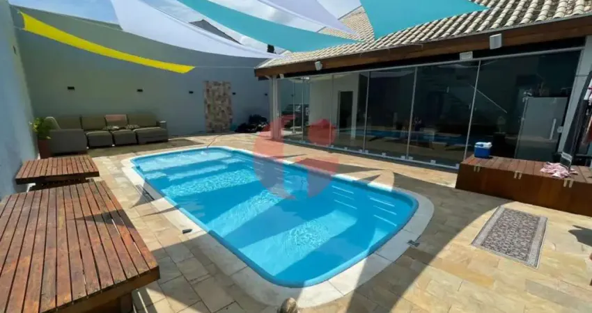Sobrado à venda com 4 quartos sendo 2 suítes - 360 m² de terreno - Caraguatatuba