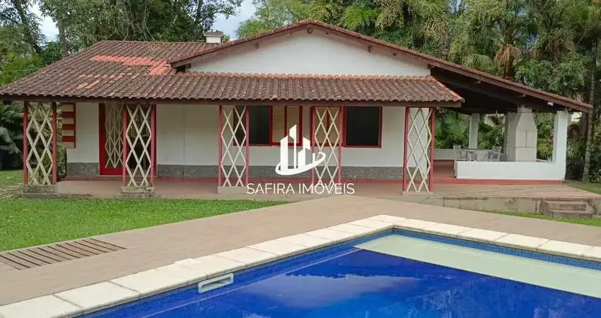 Casa à venda no bairro Jardim Martineli - Itatiaia/RJ
