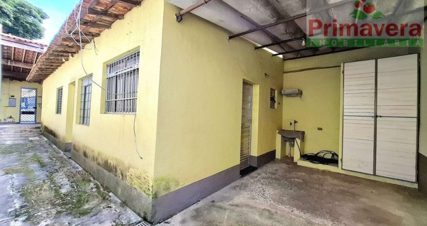 Casa para Venda em Itaquaquecetuba, Centro, 2 dormitórios, 1 banheiro, 2 vagas