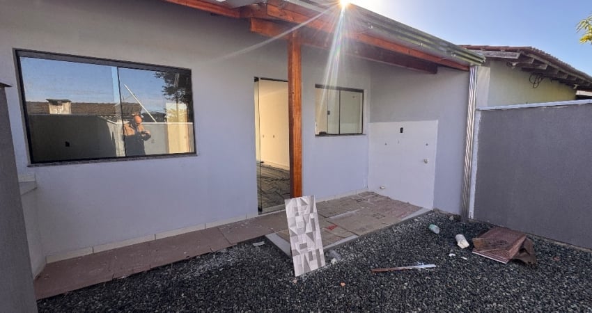 Casa com 2 quartos à venda na Rua Alexandre Herculano, Quinta dos Açorianos, Barra Velha
