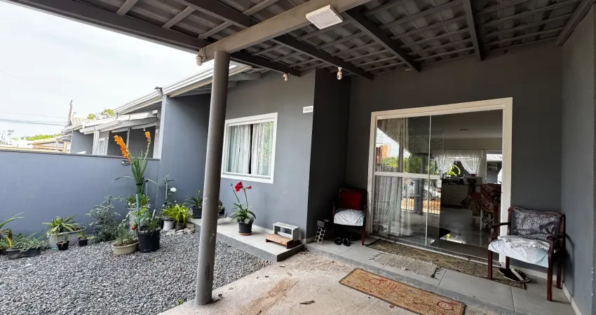 Casa com edícula e churrasqueira a 200m da lagoa em barra velha