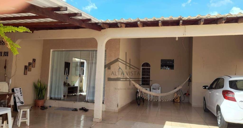 Casa com 3 dormitórios à venda, 120 m² por R$ 735.000 - Santa Mônica - Uberlândia/MG