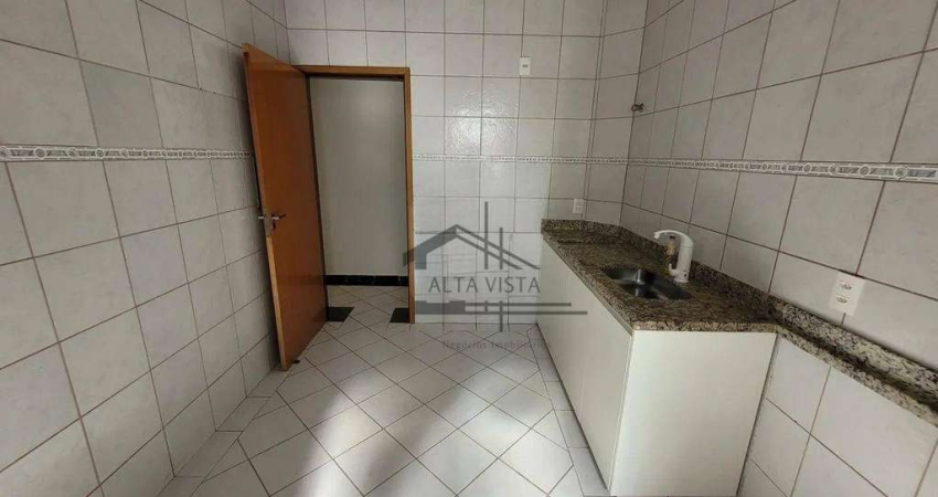 Apartamento com 3 dormitórios à venda, 98 m² por R$ 360.000,00 - Santa Mônica - Uberlândia/MG