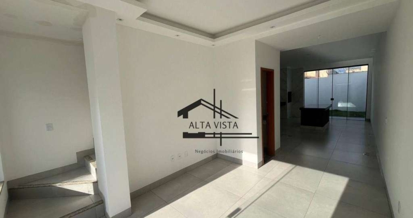 Casa com 3 dormitórios à venda, 100 m² por R$ 520.000 - Novo Mundo - Uberlândia/MG