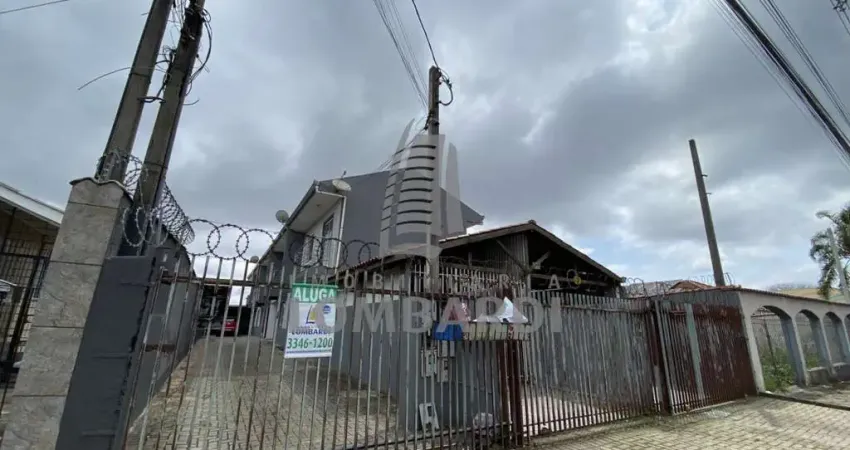 Lindo sobrado em condomínio fechado – conforto e tranquilidade!