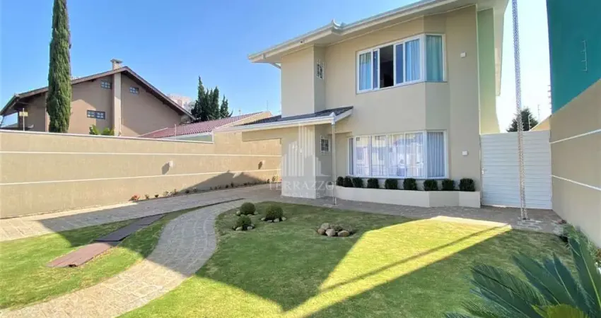 Casa com 3 dormitórios à venda, 300 m² por R$ 2.490.000,00 - São Pedro - São José dos Pinhais/PR