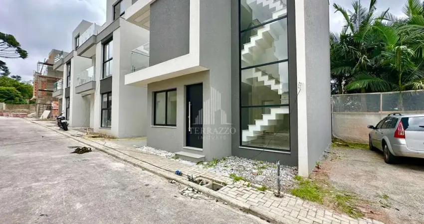 Sobrado com 3 dormitórios à venda, 132 m² por R$ 750.000 - Uberaba - Curitiba/PR