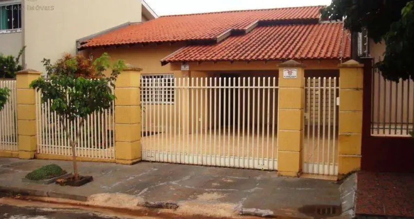 Casa a VENDA em Ibiporã com 300 m&#178; (3 dormts. e 1 suíte), 02 vagas de garagem.