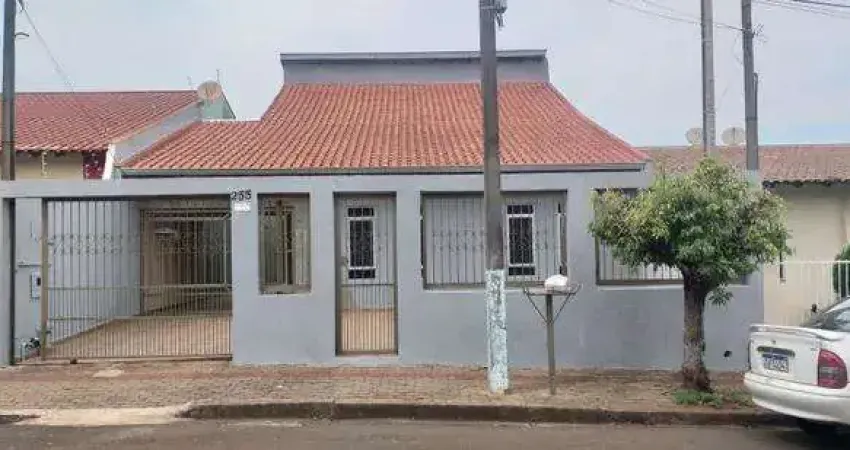 Casa a VENDA em Londrina, Assobradada de 250 m&#178; - 4 dormt. - próximo á Expo Ney Braga