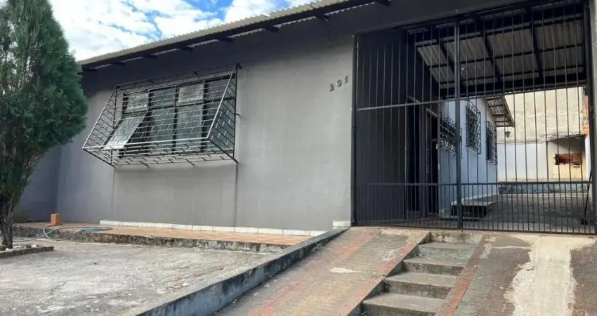 Casa (3 dormts. e 2 garagens) a VENDA no Jardim Alvorada, Londrina/Pr.