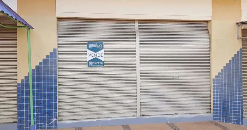 Casa comercial à venda na Rua Jurema, 185, Antares, Londrina