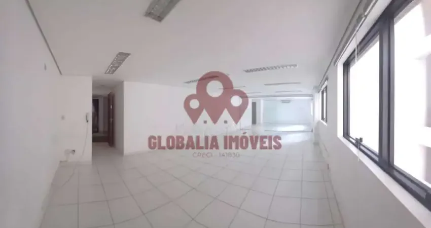 Excelente localização no itaim bibi, na rua tabapuã, conjunto comercial com 60m² de área útil, ar-condicionado, 2 banheiros e 2 vagas de garagem.