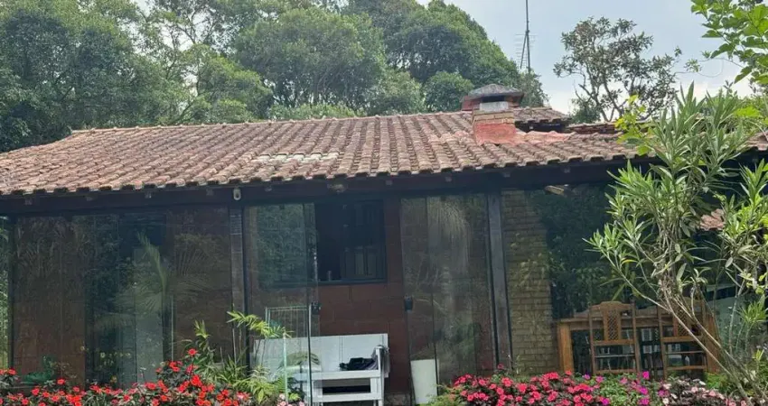 Chácara para Venda em Santo André, Parque das Garças, 3 dormitórios, 1 suíte, 2 banheiros, 4 vagas