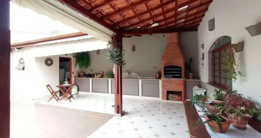Sobrado para Venda em São Bernardo do Campo, Independência, 3 suítes, 5 banheiros, 3 vagas