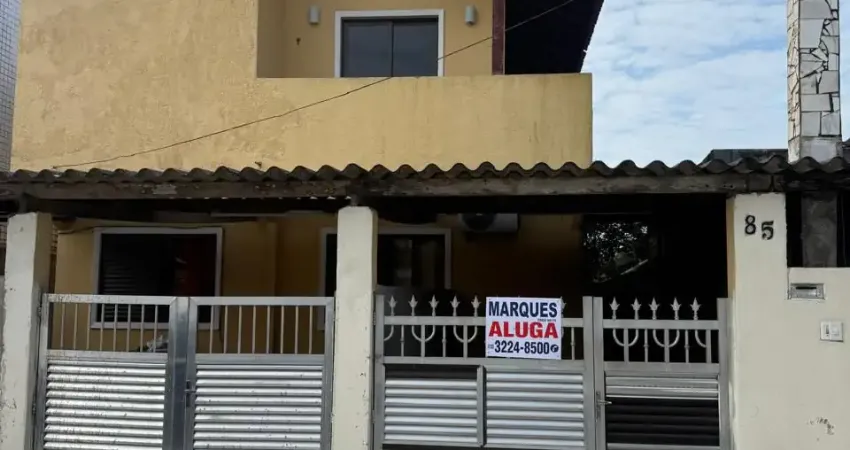 Casa com 2 quartos para alugar na Rua Afonso Teixeira Vidal, 85, Vila Santa Rosa, Guarujá