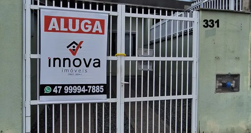 Alugo Sobrado Geminado 2 Quartos, Bairro Floresta, Joinville-SC