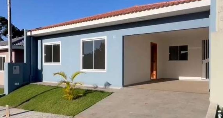 Casa em condomínio fechado no Contorno com 3 quartos, suíte e amplo espaço nos fundos