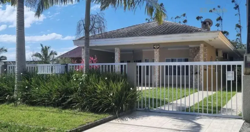 Casa à venda, barra do saí, 4 quartos, 2 suites, com piscina - 160m