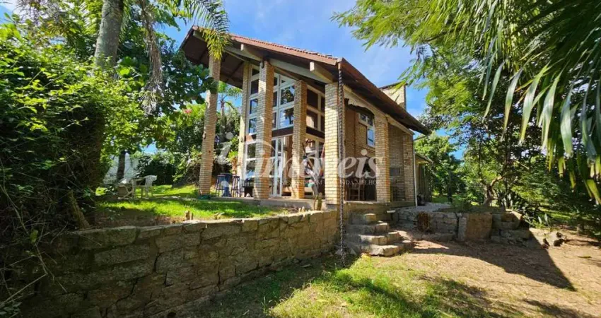 Casa à venda com 192m² e terreno com 922m², praia do rosa, imbituba-sc